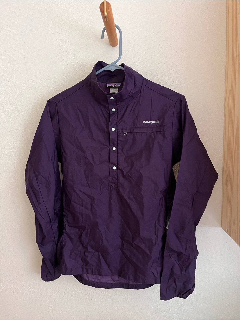 Patagonia Houdini Snap Pullover Small Women’s Purple